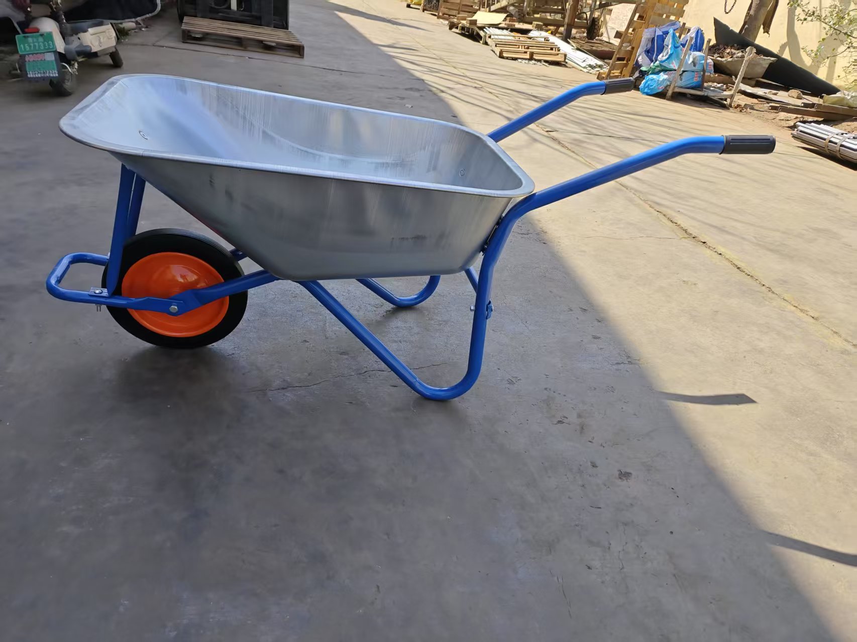 Garden Wheelbarrows and Utility Carts